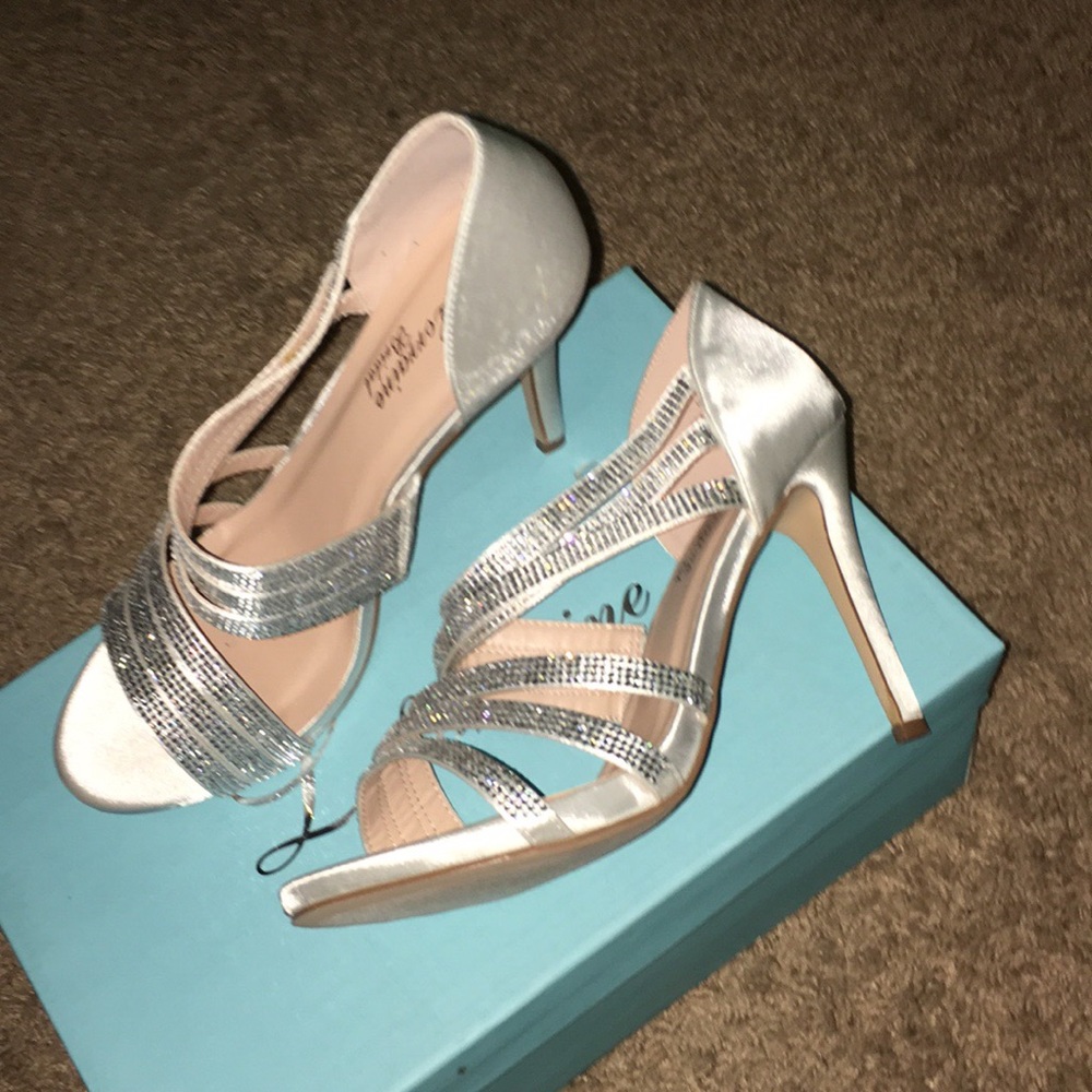 Heels - Picture 2 of 2
